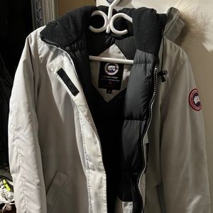 Authentic Canada Goose coat (grey)